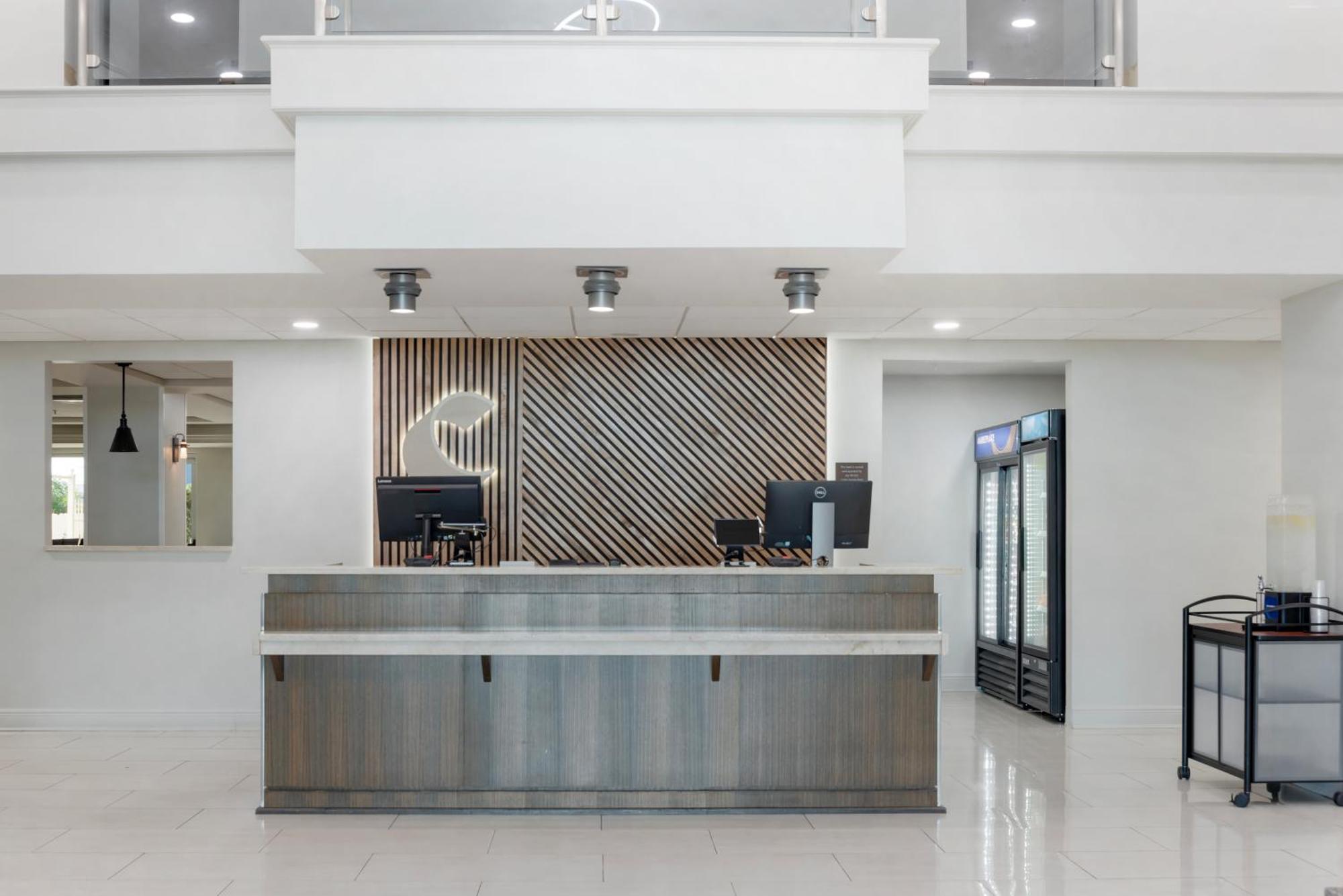 קנר Comfort Inn & Suites New Orleans Airport North מראה חיצוני תמונה