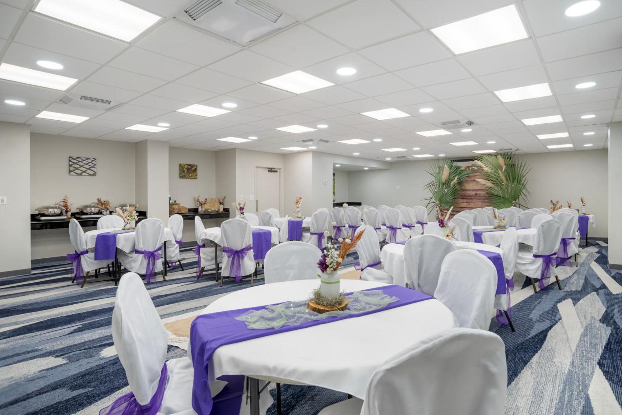קנר Comfort Inn & Suites New Orleans Airport North מראה חיצוני תמונה