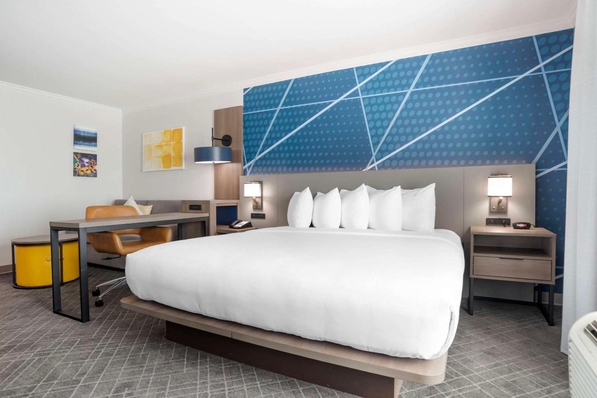 קנר Comfort Inn & Suites New Orleans Airport North מראה חיצוני תמונה