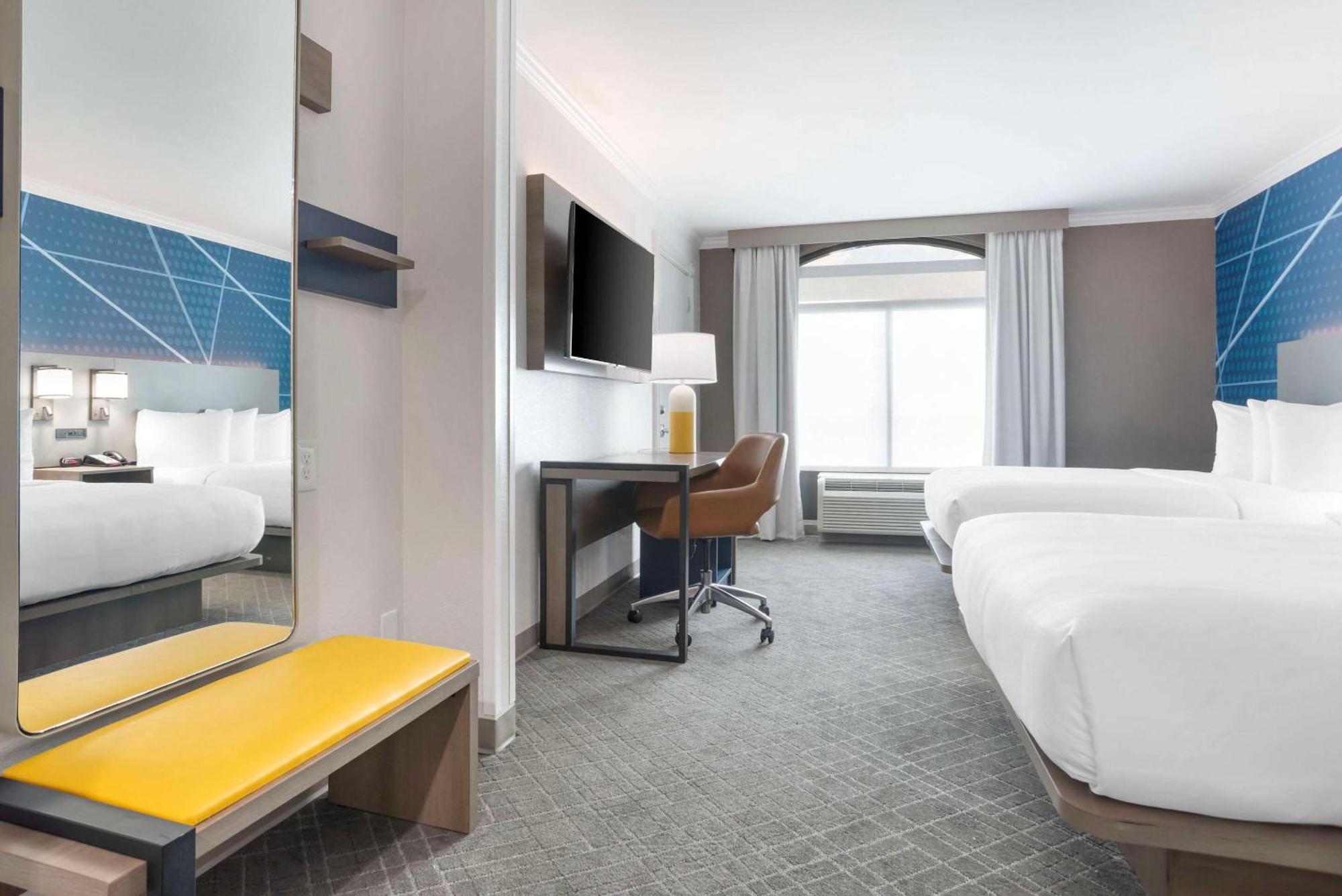 קנר Comfort Inn & Suites New Orleans Airport North מראה חיצוני תמונה